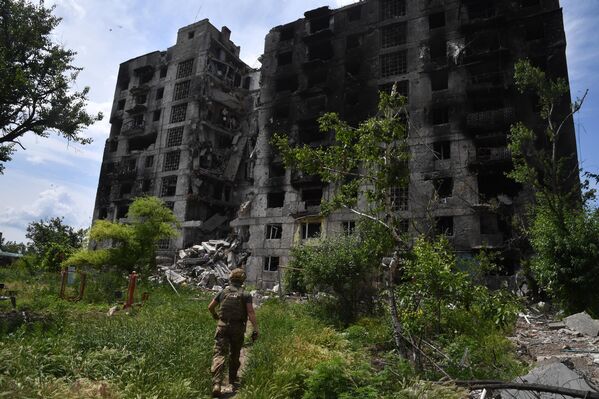 سربازان  ارتش روسیه در راستای تاکتیکی آرتیوموفسک - اسپوتنیک ایران  