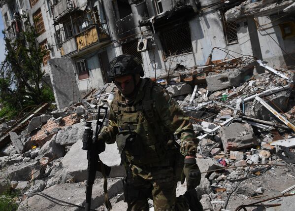 سربازان  ارتش روسیه در راستای تاکتیکی آرتیوموفسک - اسپوتنیک ایران  