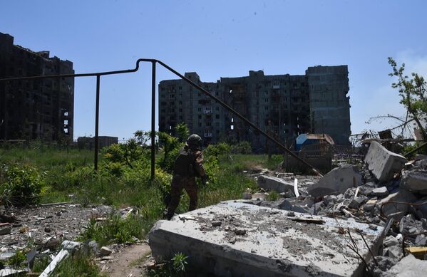 سربازان  ارتش روسیه در راستای تاکتیکی آرتیوموفسک - اسپوتنیک ایران  