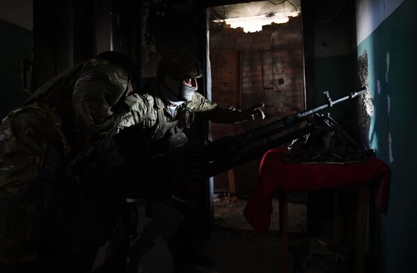 سربازان  ارتش روسیه در راستای تاکتیکی آرتیوموفسک - اسپوتنیک ایران  