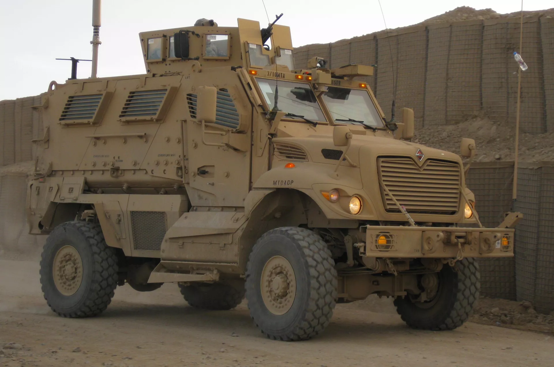 MaxxPro armored vehicle - اسپوتنیک ایران  , 1920, 01.08.2023
