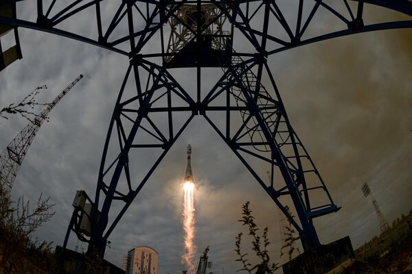 پرتاب موشک حامل سایوز-2.1b با مرحله فوقانی فرگات و ایستگاه خودکار لونا-۲۵ از ایستگاه فضانوردی واستوچنی - اسپوتنیک ایران  