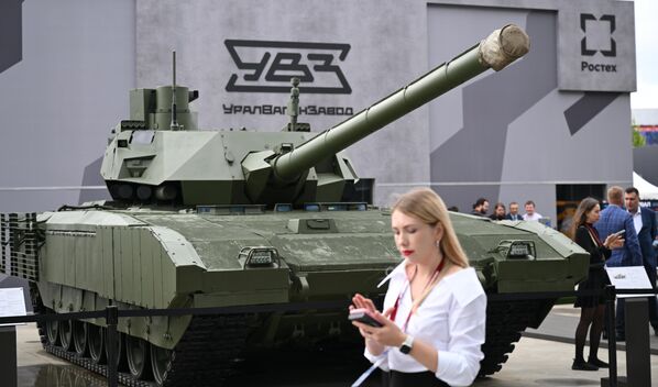 تانک T-14 Armata در نمایشگاه بین المللی "ARMY-2023" در مرکز نمایشگاهی "پاتریوت" - اسپوتنیک ایران  