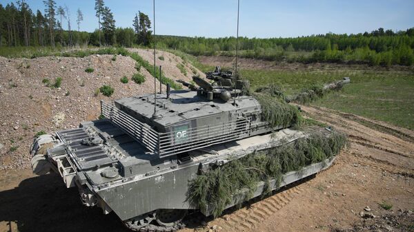 Танк Challenger 2 на учениях NATO Spring Storm, Эстония - اسپوتنیک ایران  