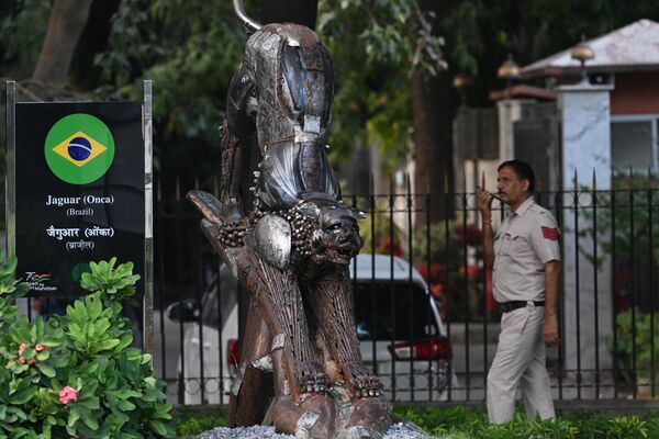 مجسمه  جگوار، حیوان ملی برزیل در پارکی در دهلی نو در 5 سپتامبر 2023، پیش از اجلاس G20 هند به نمایش گذاشته شد. - اسپوتنیک ایران  