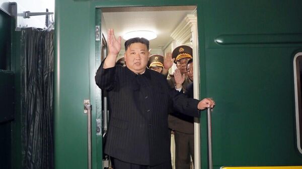 Отбытие Ким Чен Ына из Пхеньяна в РФ - اسپوتنیک ایران  