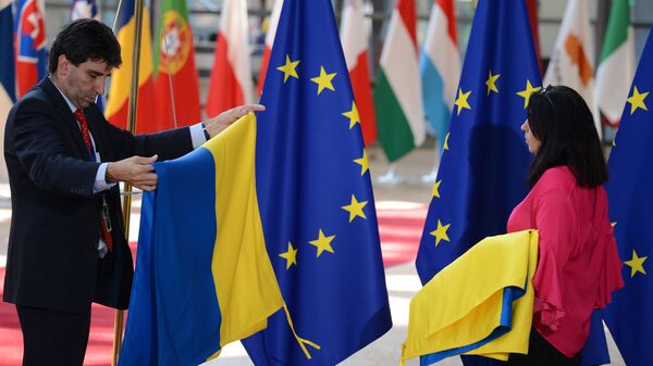 Флаги ЕС и Украины  - اسپوتنیک ایران  