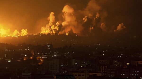 Обстрел зданий в палестинском городе Газа - اسپوتنیک ایران  