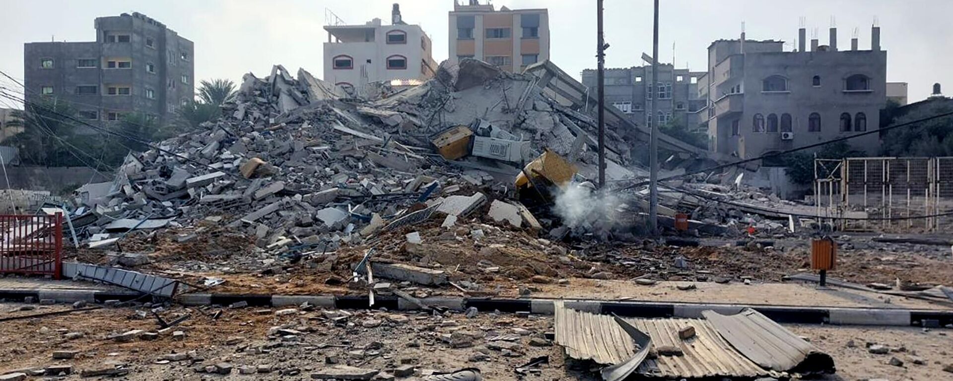 Обломки зданий, пострадавших в результате ракетных ударов ВС Израиля по Газе - اسپوتنیک ایران  , 1920, 09.10.2023