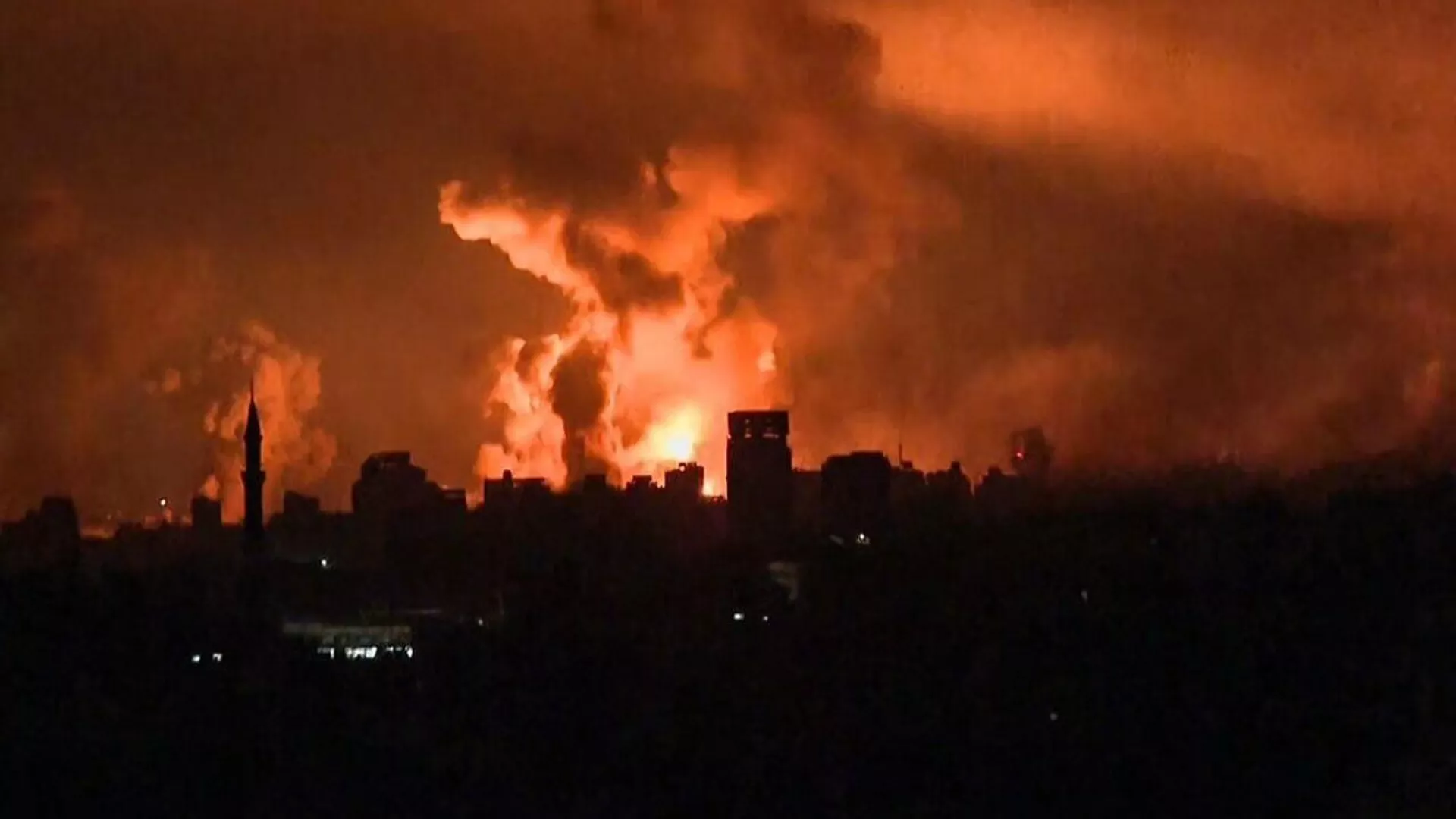 قصف إسرائيلي هو الأعنف على قطاع غزة مساء اليوم الـ 21 للحرب  - اسپوتنیک ایران  , 1920, 28.10.2023