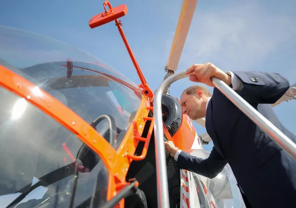 Министр промышленности и торговли РФ Денис Мантуров на Dubai Airshow-2023 Министр промышленности и торговли РФ Денис Мантуров на Dubai Airshow-2023