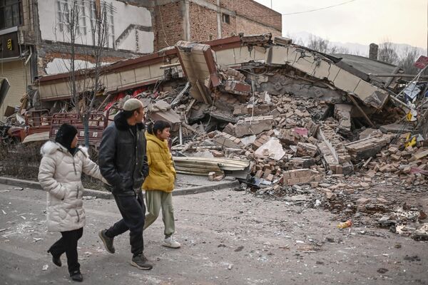 خرابی ها پس از وقوع زلزله در شهرستان خودمختار جیشیشان-در استان گانسو چین - اسپوتنیک ایران  
