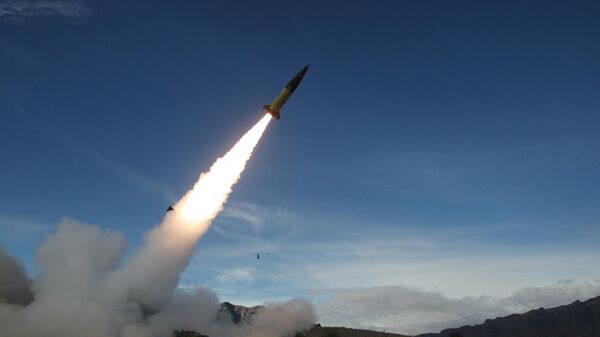 Американская ракета ATACMS на ракетном полигоне Уайт Сэндс в США, Архивное фото - اسپوتنیک ایران  