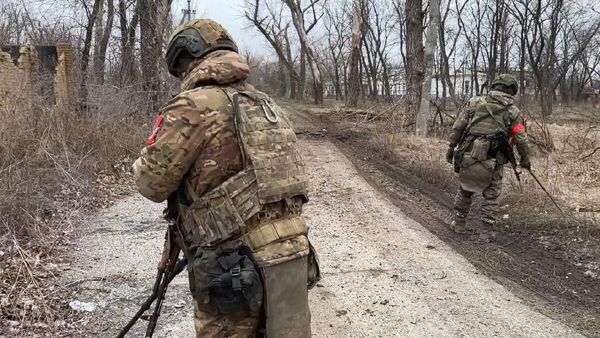 سربازان ارتش روسیه  در آودیوکا  - اسپوتنیک ایران  