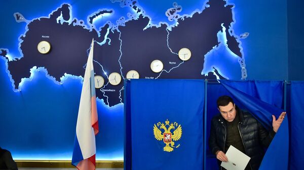Голосование на выборах президента России в Новосибирске  - اسپوتنیک ایران  