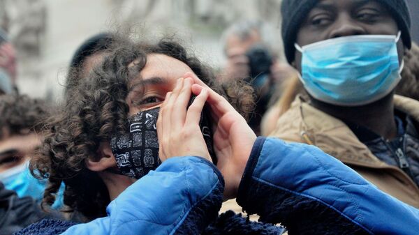 Участники акции протеста против законопроекта О глобальной безопасности на площади Республики в Париже - اسپوتنیک ایران  
