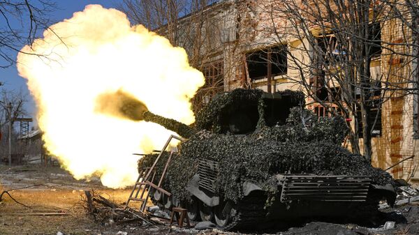 ارتش روسیه یک ماشین نظامی آمریکایی برای تخلیه آبرامز را در نزدیکی آودیوکا منهدم کرد + فیلم