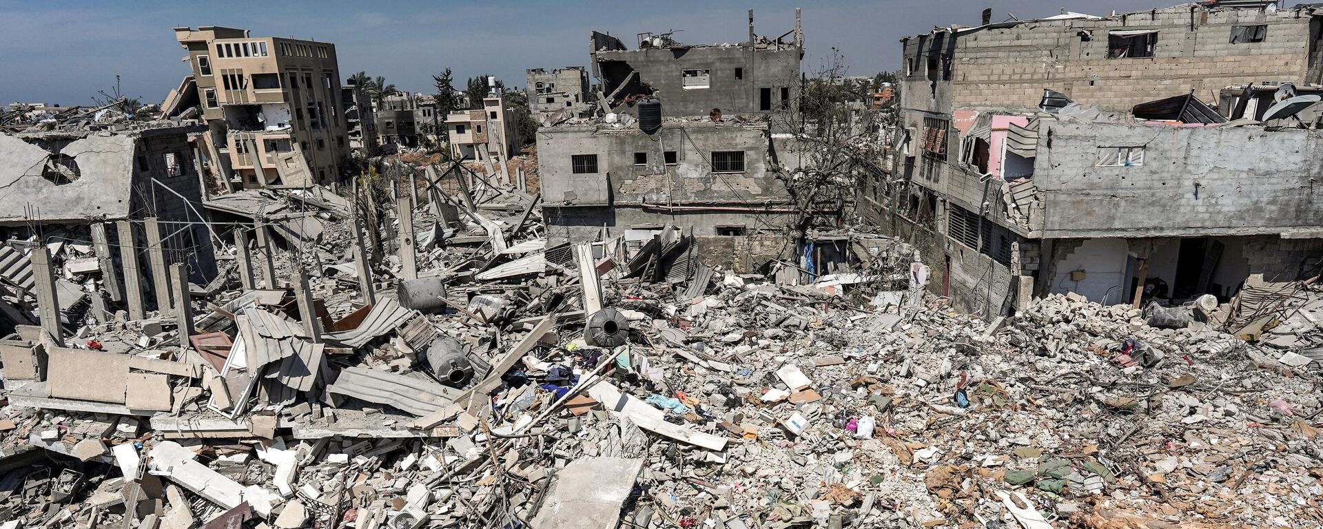 ساختمان های ویران شده در شهر خان یونس نوار غزه - اسپوتنیک ایران  , 1920, 10.04.2024