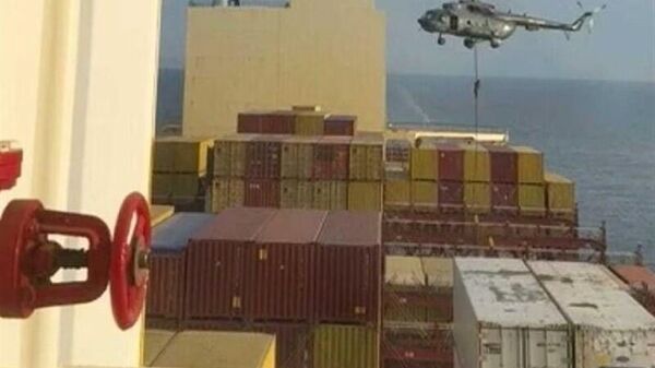 نیروی دریایی سپاه یک کشتی مرتبط با اسرائیل را توقیف کرد - اسپوتنیک ایران  