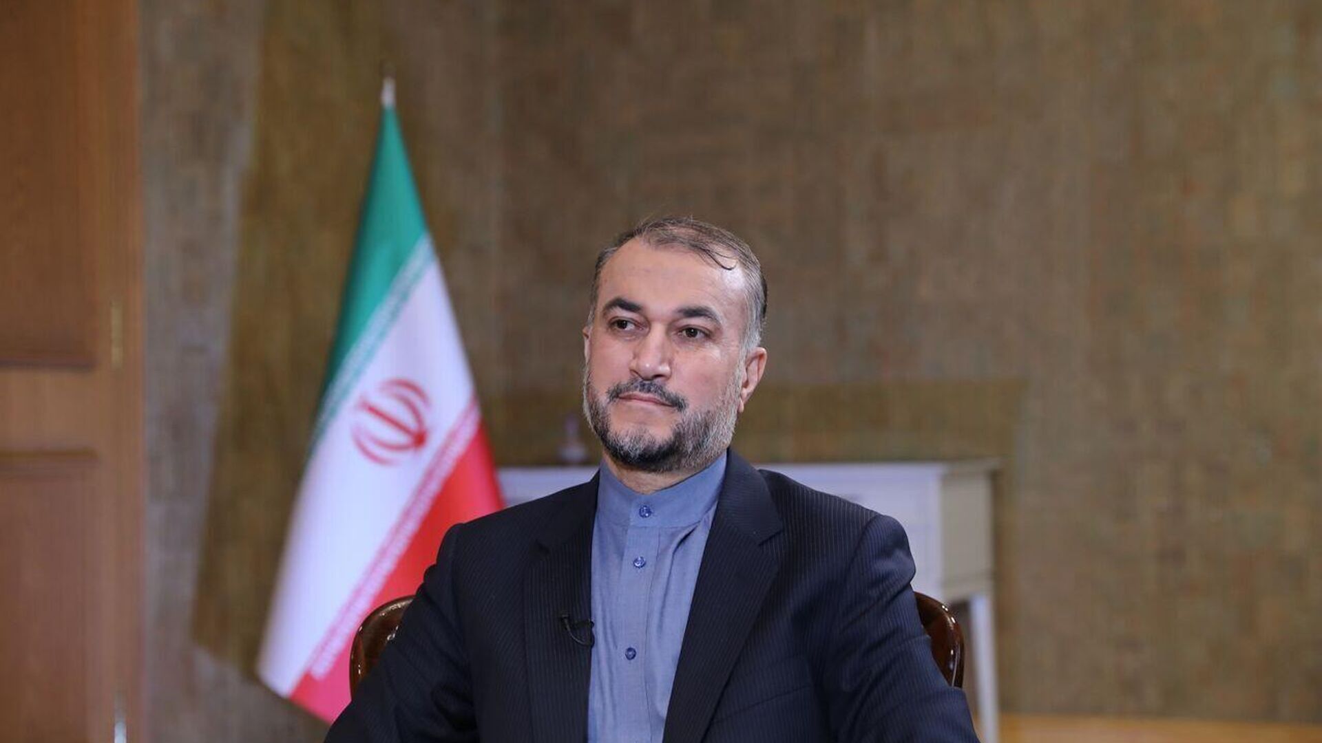وزیرخارجه ایران: خدمه کشتی توقیف شده 