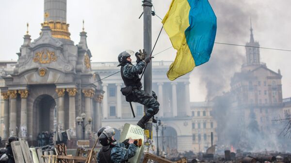 Сотрудники правоохранительных органов на площади Независимости в Киеве, 2014 год - اسپوتنیک ایران  