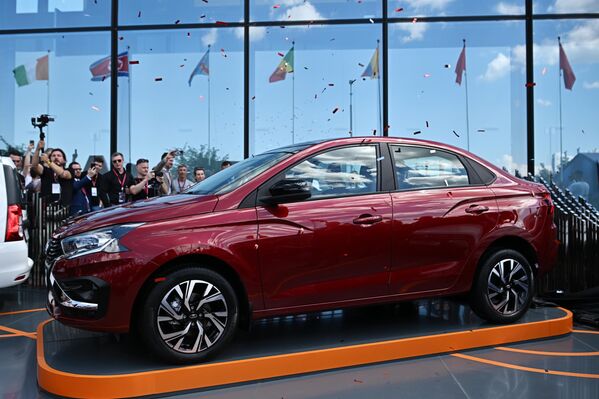 رونمایی از مدل جدید خودروی لادا ایسکرا - اسپوتنیک ایران  