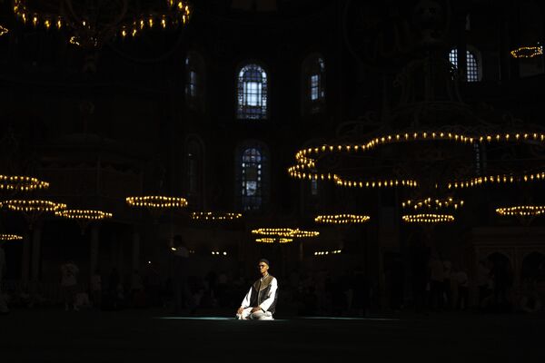 مراسم عید قربان در مسجد صوفیه استانبل ترکیه. - اسپوتنیک ایران  