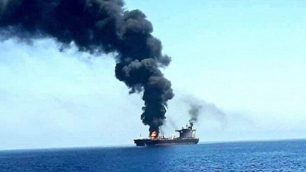 کشتی یونانی تیوتر به دنبال حمله حوثی های یمن در دریای سرخ غرق شد - اسپوتنیک ایران  