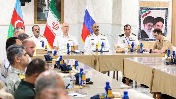 نشست توجیهی رزمایش امداد، نجات و امنیت دریایی 2024 خزر  - اسپوتنیک ایران  