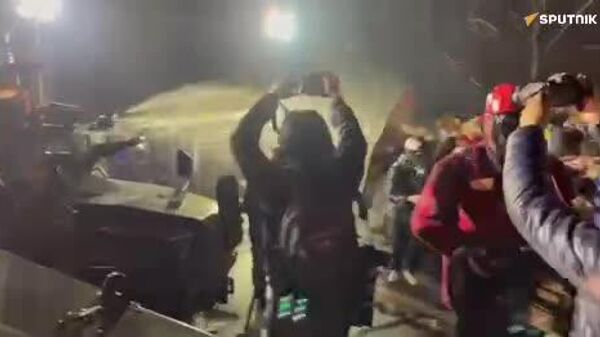 پلیس ترکیه در وکنش به اعتراضات در استانبول، از گاز اشک آور استفاده کرد - اسپوتنیک ایران  