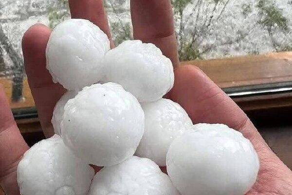 بارش تگرگ به اندازه توپ گلف در شمال کردستان عراق - اسپوتنیک ایران  