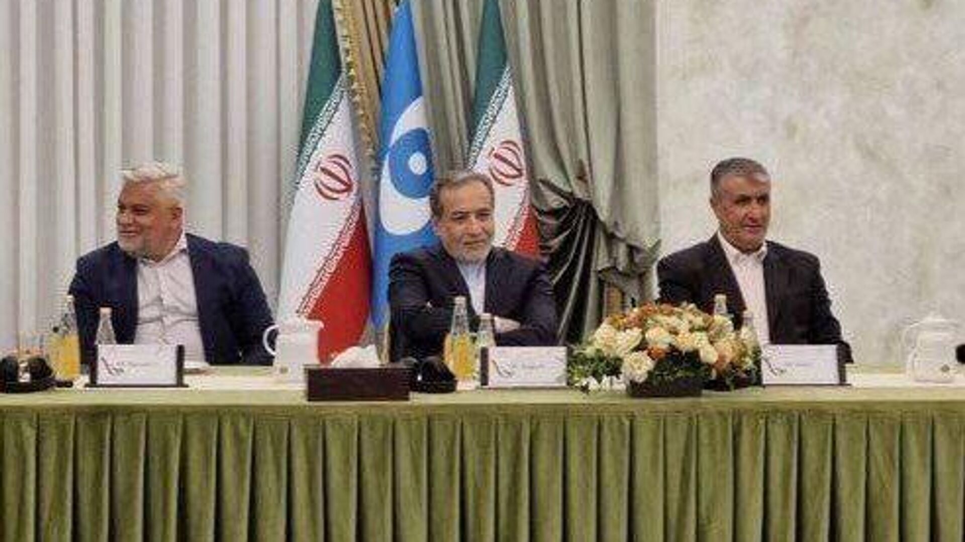 عراقچی: حفظ غنیسازی و زیرساختهای هستهای غیر قابل مذاکره است عراقچی: حفظ غنیسازی و زیرساختهای هستهای غیر قابل مذاکره است - اسپوتنیک ایران , 1920, 17.05.2025