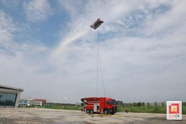 رونمایی از پهپاد آتشنشان در چین رونمایی از پهپاد آتشنشان در چین - اسپوتنیک ایران
