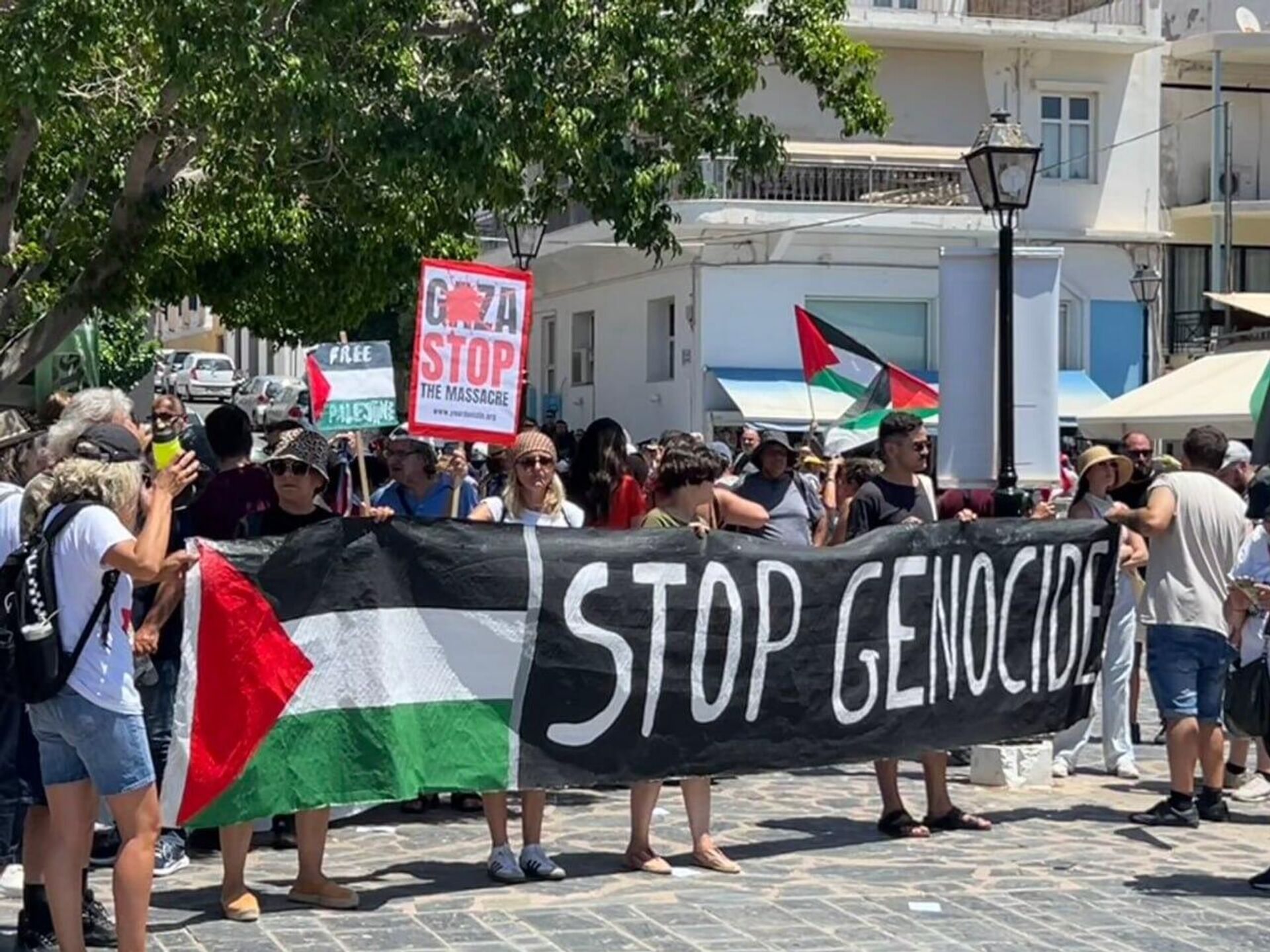 گردشگران اسرائیلی به دلیل اعتراضات ضد اسرائیلی فقط در سومین تلاش توانستند در یونان پیاده شوند - اسپوتنیک ایران  , 1920, 29.07.2025