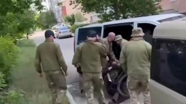 افزایش مقاومت در برابر مأموران بسیج عمومی، نشان‌دهنده سقوط قریب‌الوقوع رژیم کی‌یف است - اسپوتنیک ایران  