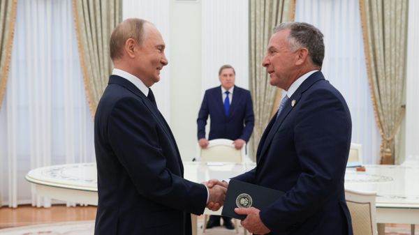 Президент РФ Владимир Путин и спецпосланник президента США Дональда Трампа по Ближнему Востоку Стивен Уиткофф во время встречи - اسپوتنیک ایران  
