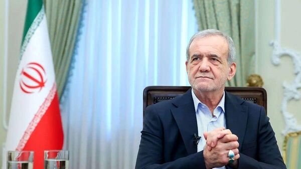 رئیس جمهور ایران 18 آگوست عازم ارمنستان می شود - اسپوتنیک ایران  