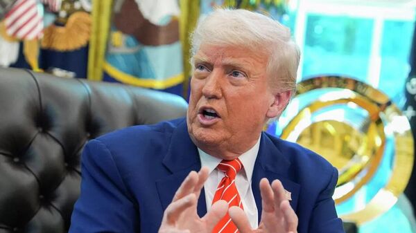 ترامپ می‌خواهد رهبر روسیه و زلنسکی «تقریباً بلافاصله» پس از نشست وی با پوتین، دیدار کنند - اسپوتنیک ایران  