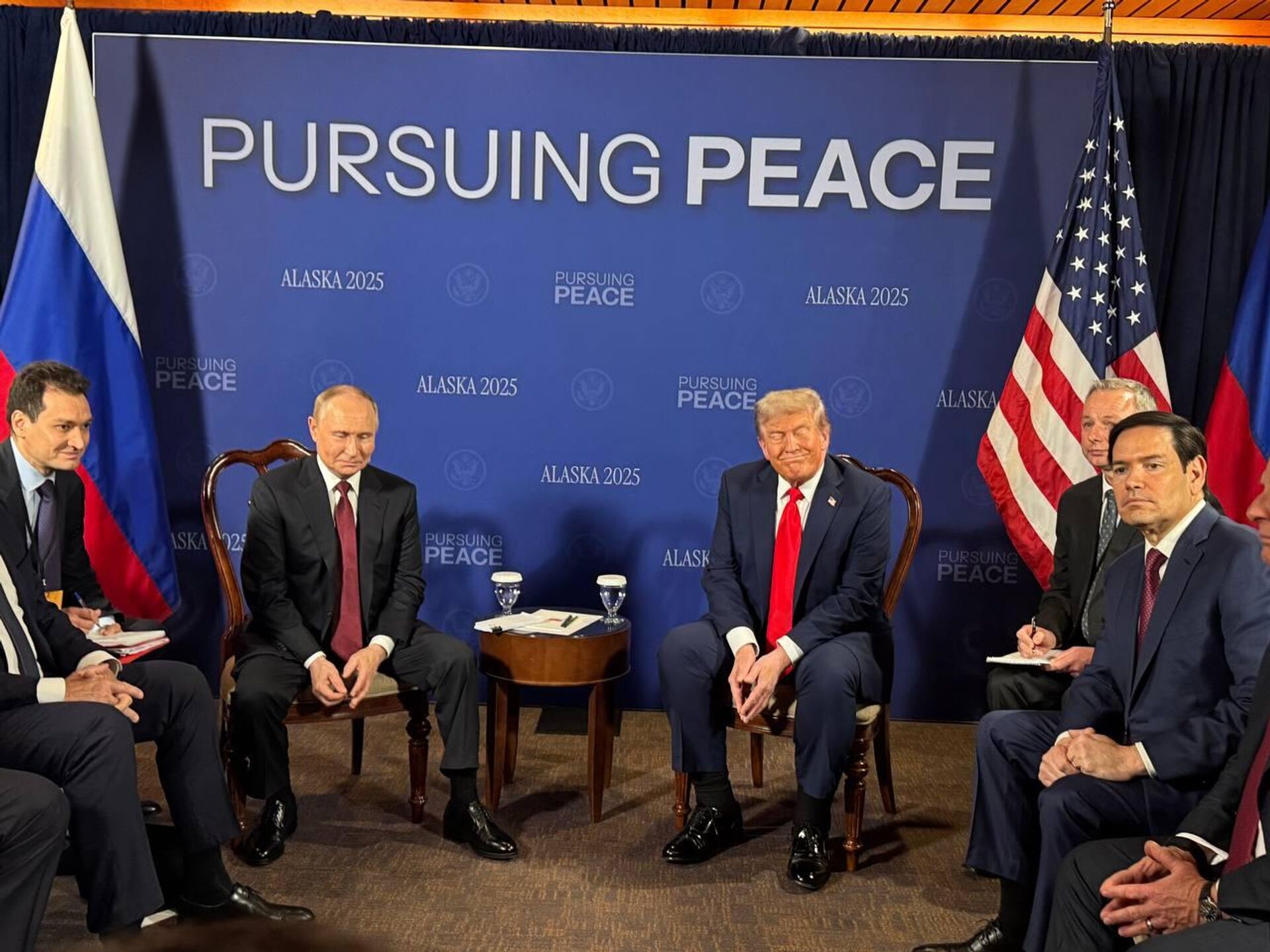 تصاویر جدید از مذاکرات پوتین و ترامپ - اسپوتنیک ایران  , 1920, 15.08.2025