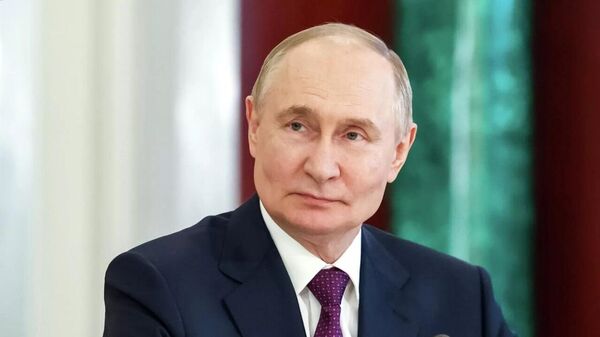 پوتین وارد ساروف شد جایی که مرکز هسته‌ای فدرال واقع شده است - اسپوتنیک ایران  