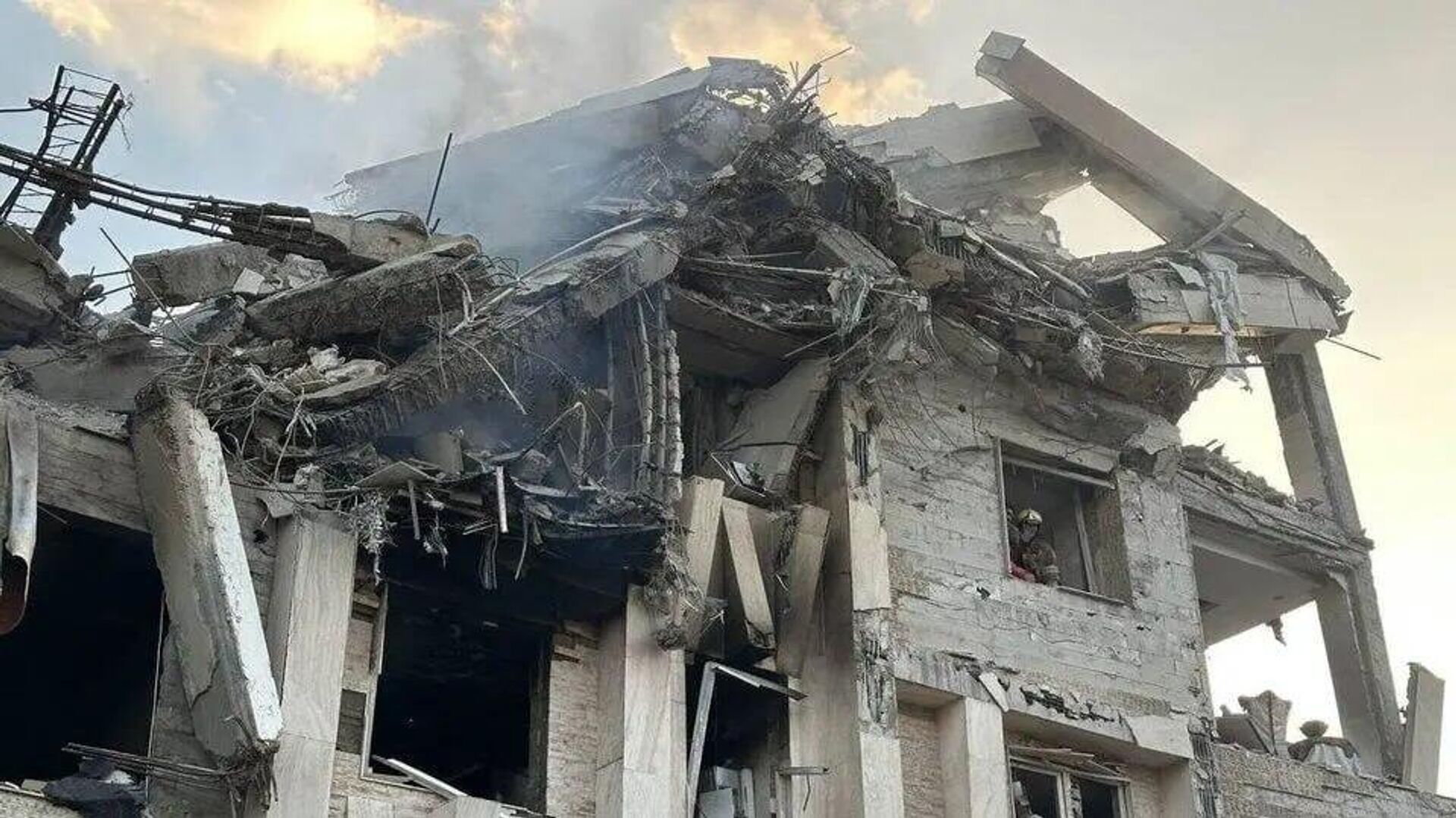 صد هزار مشاوره ی تلفنی در طول جنگ ثبت شده صد هزار مشاوره ی تلفنی در طول جنگ ثبت شده - اسپوتنیک ایران , 1920, 11.10.2025