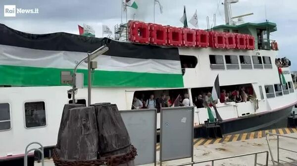 در جشنواره فیلم ونیز، تجمعی در حمایت از فلسطین شکل گرفت - اسپوتنیک ایران  