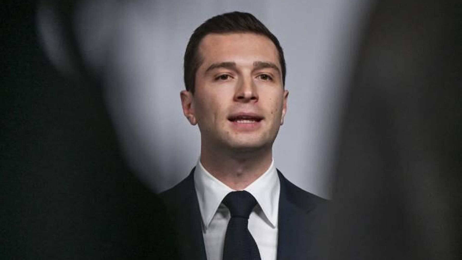 رهبر حزب تجمع ملی فرانسه خواستار اتحاد نیروهای راستگرای مخالف سیاستهای مکرون شد رهبر حزب تجمع ملی فرانسه خواستار اتحاد نیروهای راستگرای مخالف سیاستهای مکرون شد - اسپوتنیک ایران , 1920, 30.08.2025