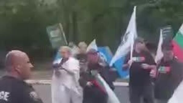 نحوه استقبال از رئیس کمیسیون اروپا در بلغارستان - اسپوتنیک ایران  