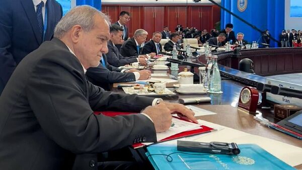 شانگهای می تواند راه گریز ایران از مکانیسم ماشه شود - اسپوتنیک ایران  