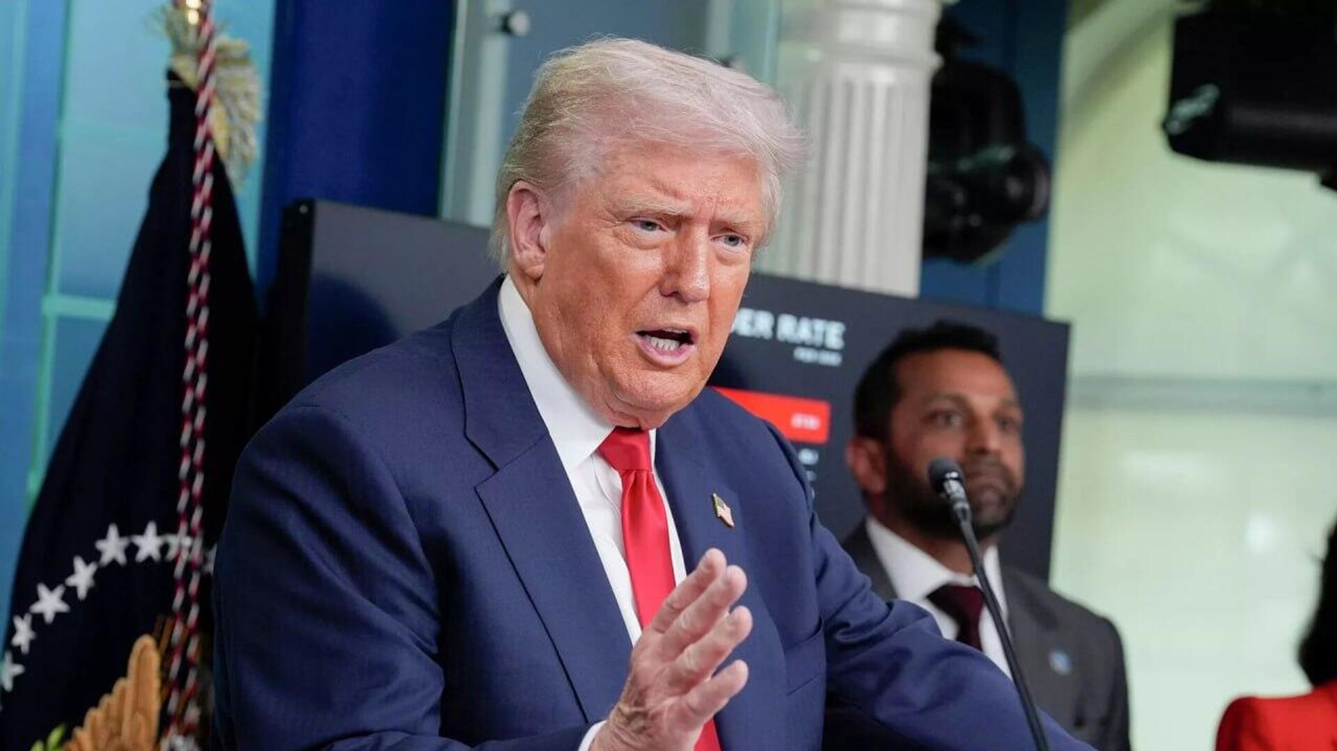 رئیس مجلس نمایندگان آمریکا از نقش خبر چینی ترامپ در پرونده اپستین خبر داد رئیس مجلس نمایندگان آمریکا از نقش خبر چینی ترامپ در پرونده اپستین خبر داد - اسپوتنیک ایران , 1920, 06.09.2025