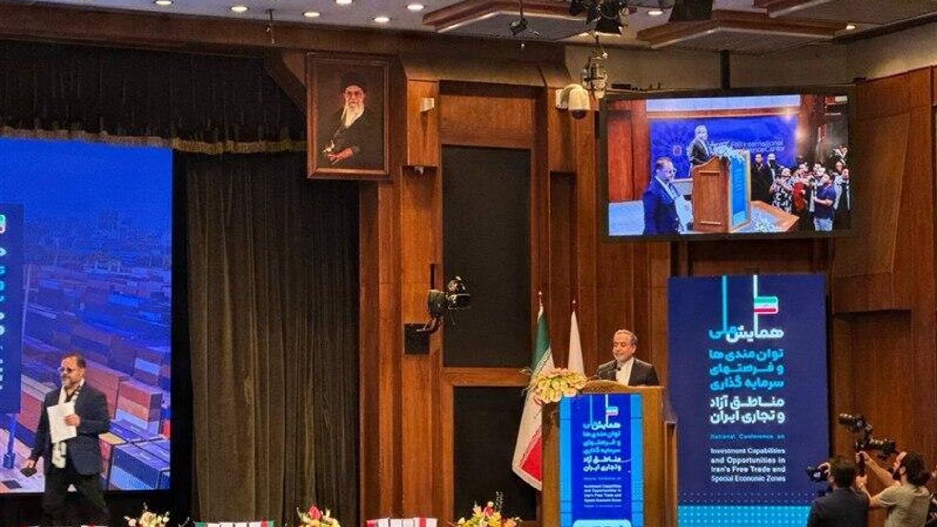 وزیر خارجه ایران از تبادل پیامها با آمریکا از طریق واسطهها خبر داد وزیر خارجه ایران از تبادل پیامها با آمریکا از طریق واسطهها خبر داد - اسپوتنیک ایران , 1920, 06.09.2025