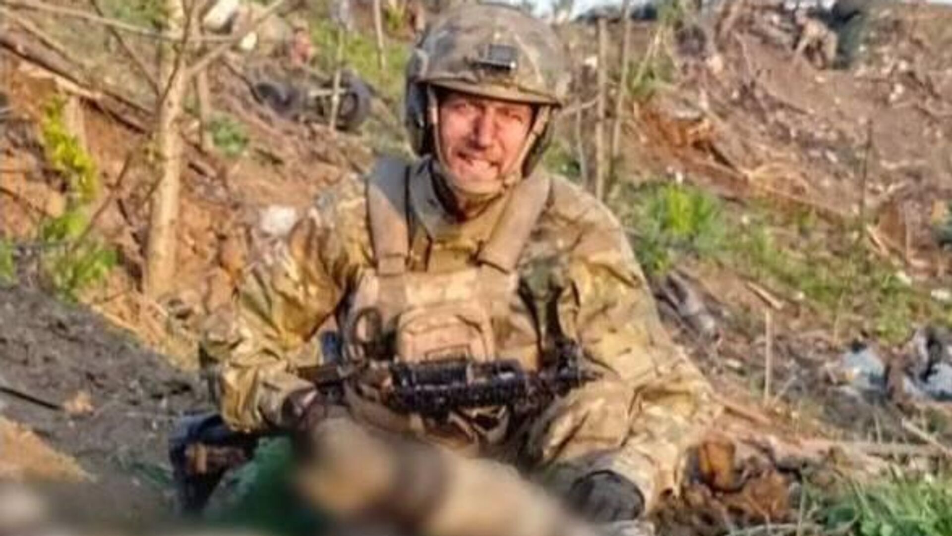 مزدور بریتانیایی که به طور غیابی به زندان طولانی محکوم شده بود برای نیروهای مسلح اوکراین می جنگند مزدور بریتانیایی که به طور غیابی به زندان طولانی محکوم شده بود برای نیروهای مسلح اوکراین می جنگند - اسپوتنیک ایران , 1920, 10.09.2025