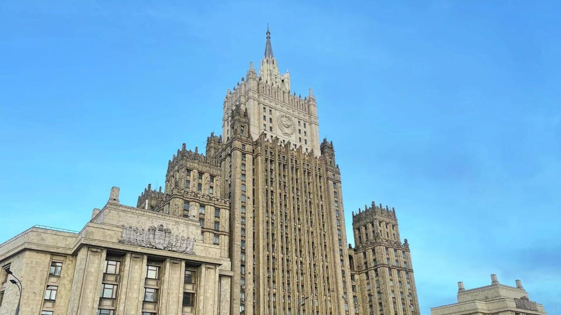 وزارت خارجه روسیه از لهستان خواست تا تصمیم خود را برای بستن مرز با بلاروس تغییر دهد وزارت خارجه روسیه از لهستان خواست تا تصمیم خود را برای بستن مرز با بلاروس تغییر دهد - اسپوتنیک ایران , 1920, 11.09.2025