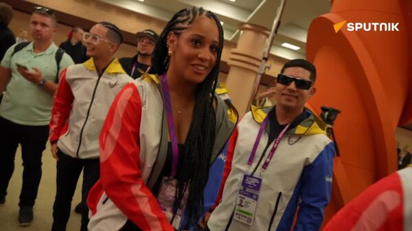 اینترویژن: حال و هوای شب فینال مسابقه بین‌المللی موسیقی - اسپوتنیک ایران  